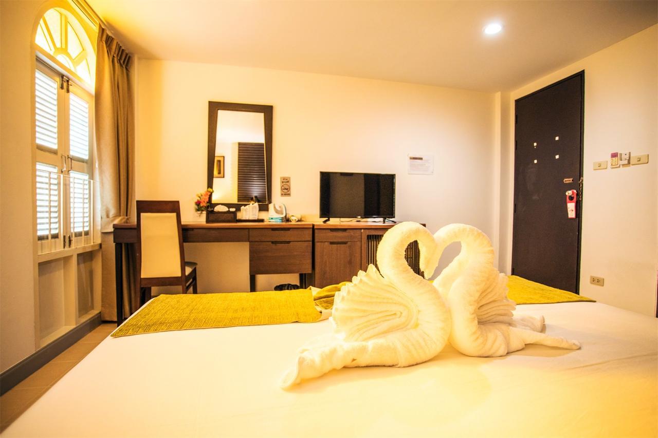 Hotel Sino House Patong Exterior foto